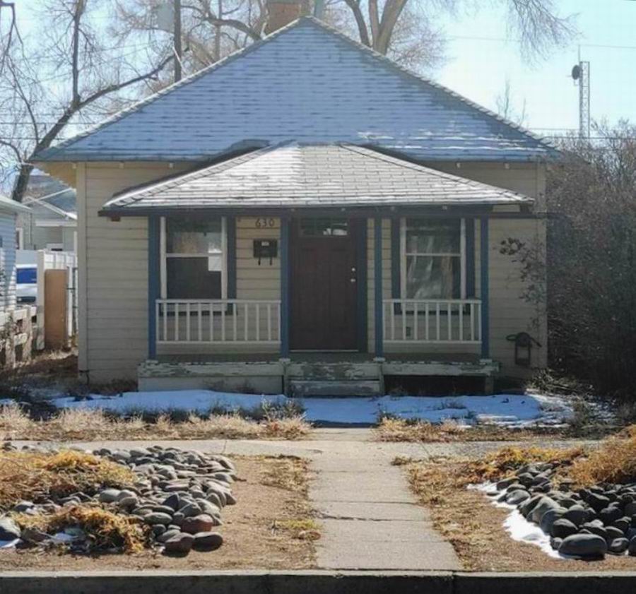 frontviewsummerr.jpg (577350 bytes)